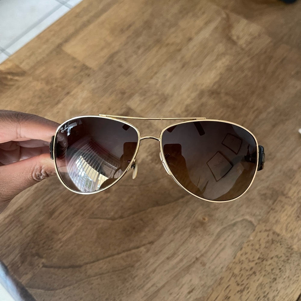 Ray-Ban Gold and Brown Aviator Glasses with Gradient Lenses